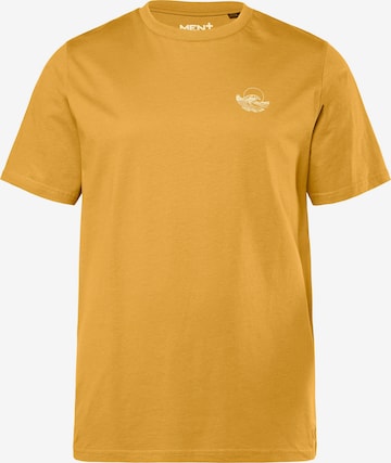 Men Plus Shirt in Yellow: front