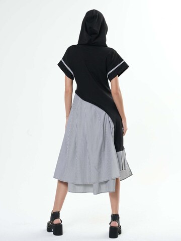 Metamorphoza Kleid in Schwarz