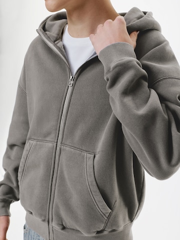 Pull&Bear Sweatvest in Grijs