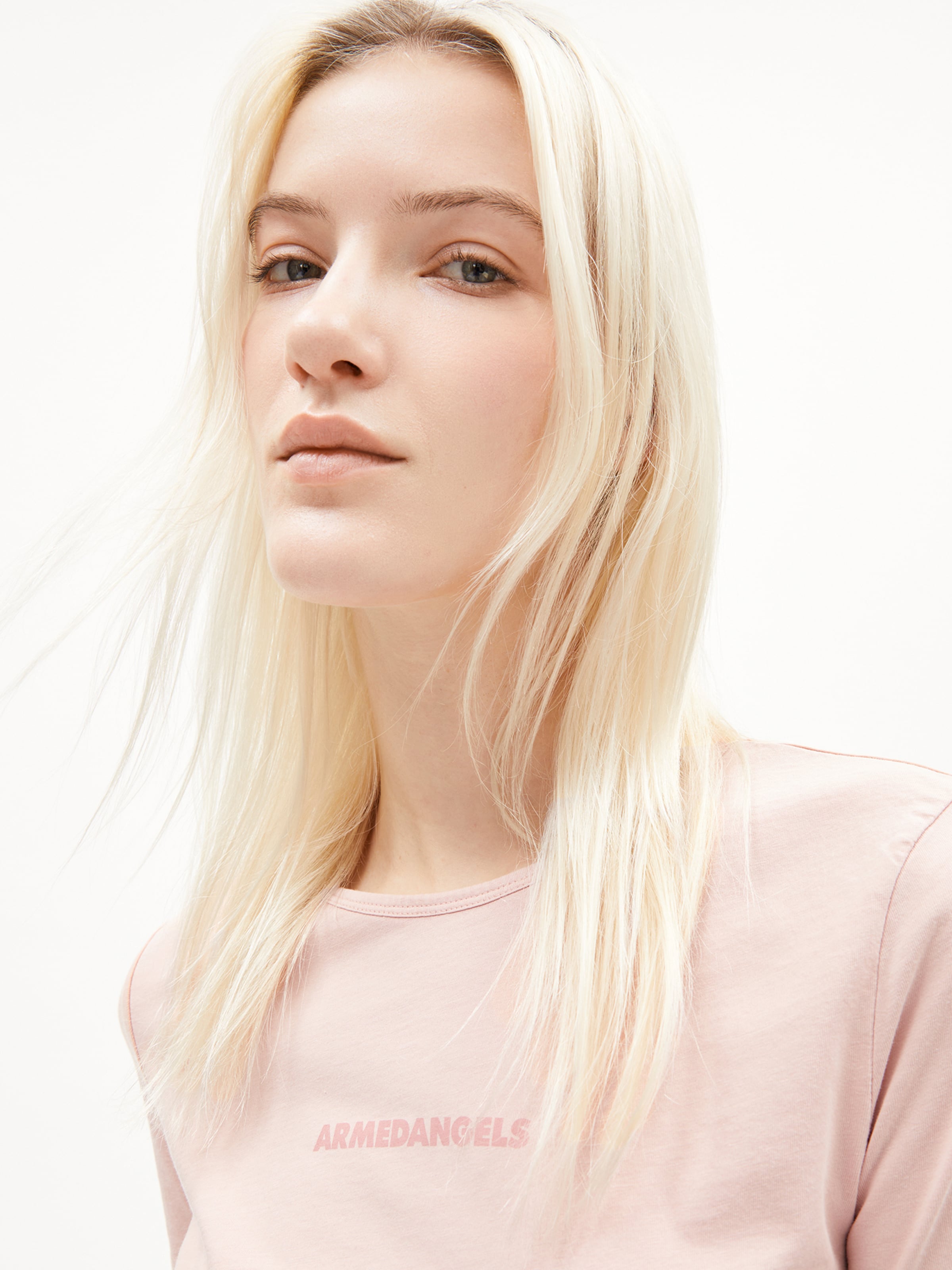 ARMEDANGELS T-Shirt 'EBAANORA' in Pink: Vorderseite