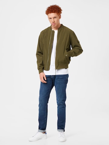 Revolution Between-season jacket in Green