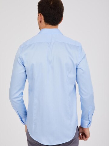 Coupe slim Chemise business 'Firenze Satin Man Shirt Black' 7Camicie en bleu