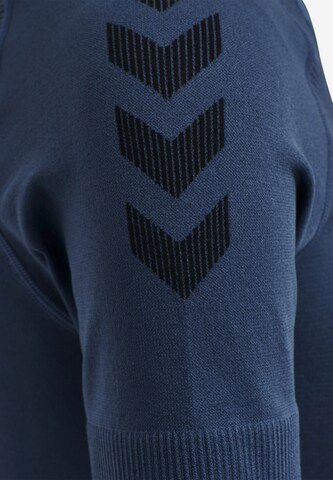 T-shirt fonctionnel 'First Seamless' Hummel en bleu