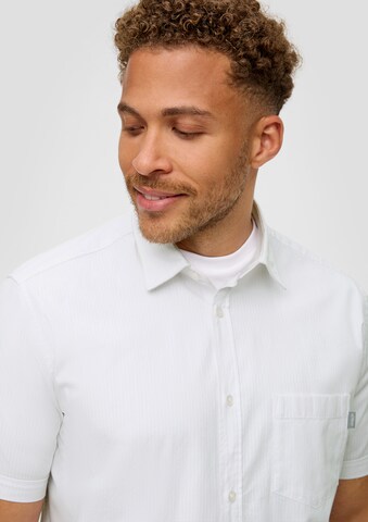 Coupe regular Chemise s.Oliver Red Label Big & Tall en blanc