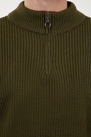 Trendyol Sweter w kolorze zielony