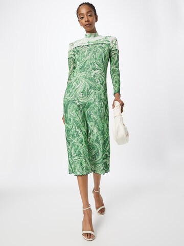 Rochie 'Jemma' de la Warehouse pe verde