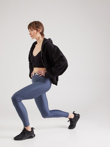 UNDER ARMOUR Skinny Spodnie sportowe 'Authentics' w kolorze szary