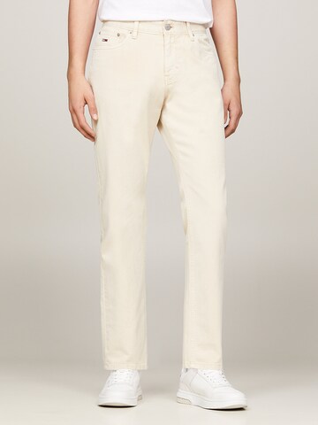 Tommy Jeans Regular Pants in Beige: front