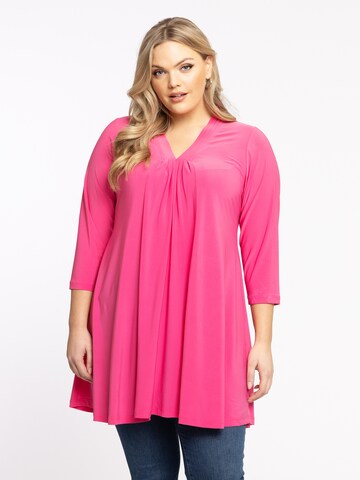 Yoek Tunic in Pink: front