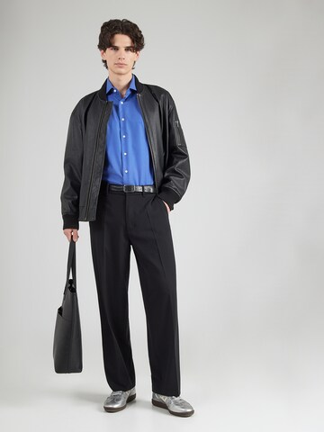 Coupe slim Chemise Michael Kors en bleu