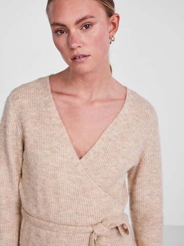 PIECES Knitted dress 'ELLEN' in Grey