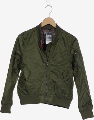 Canadian Classics Jacket & Coat in S in Green: front
