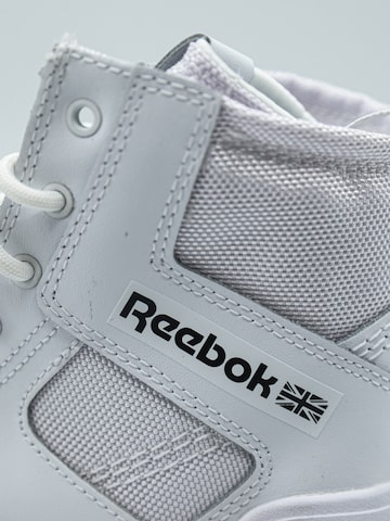 Sneaker alta 'Club C Cleated Mid' di Reebok in bianco