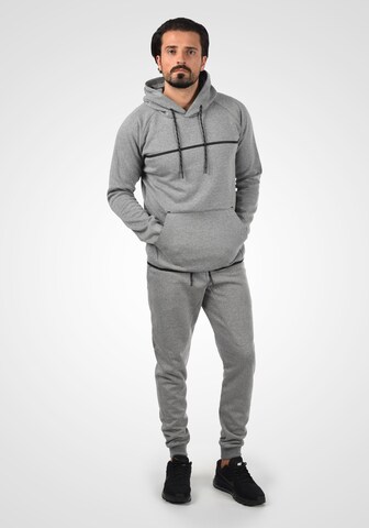 INDICODE JEANS Tapered Sweatpants 'Napanee' in Grau