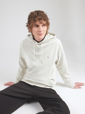 Felpa di Calvin Klein Jeans in grigio: frontale