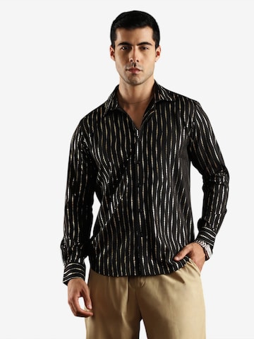 Coupe regular Chemise 'Monroe' Campus Sutra en noir : devant
