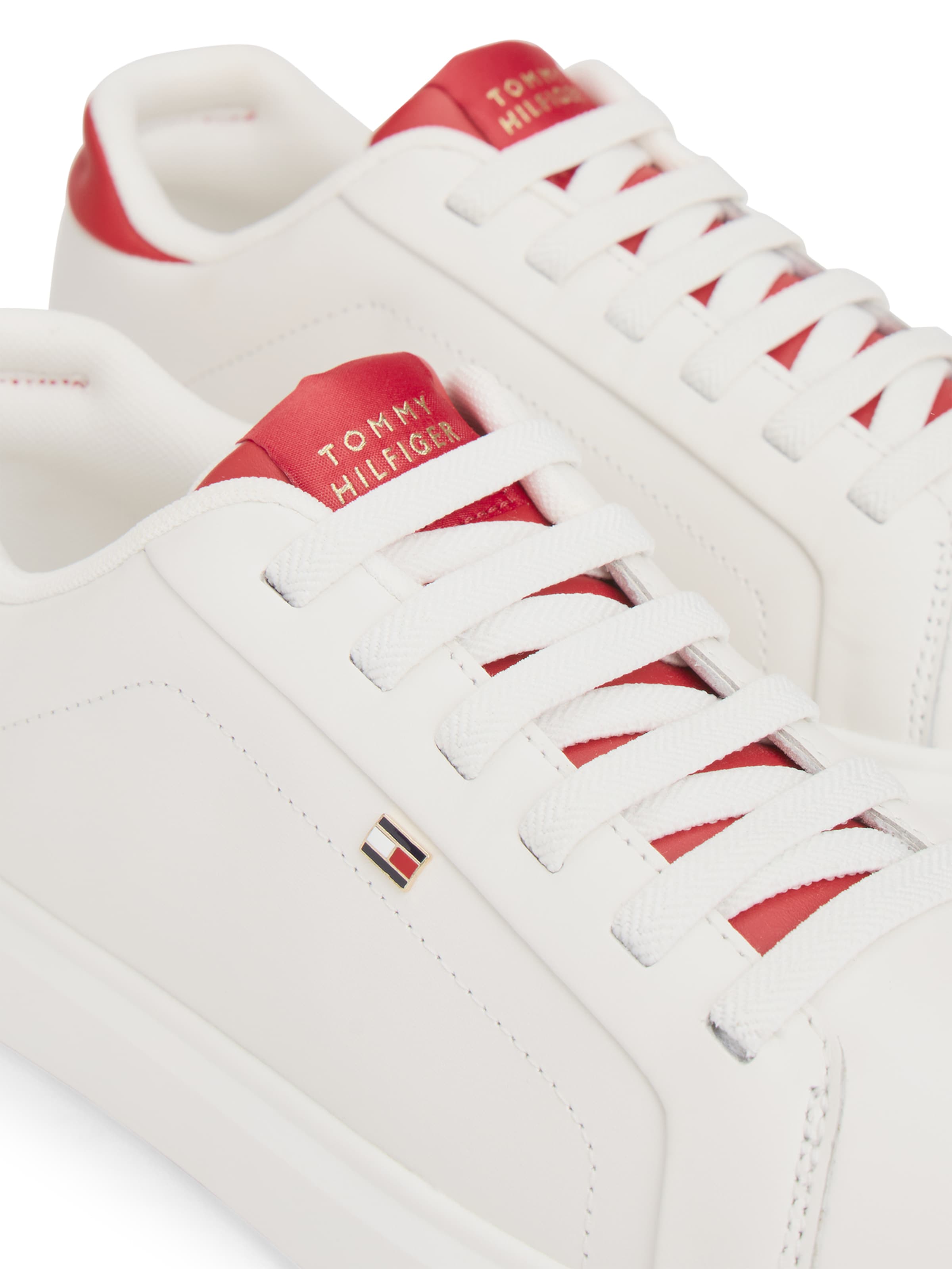 TOMMY HILFIGER Sneakersy niskie 'ICON COURT' w kolorze biały