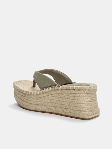 Tongs Pull&Bear en vert