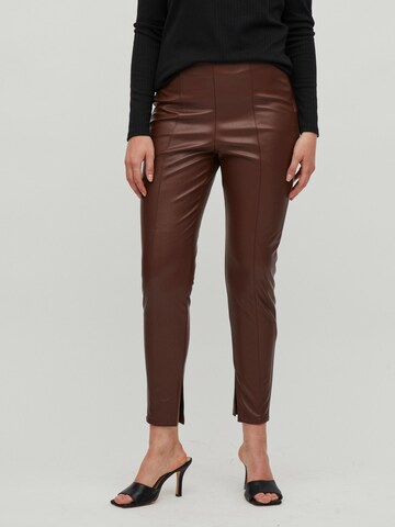 VILA Skinny Pants 'Dagmar' in Brown: front