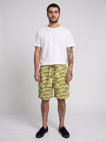 HUF Baggy Hose 'Mens Fuck It Shorts'‌‌‌‌ in Grün: Vorderseite