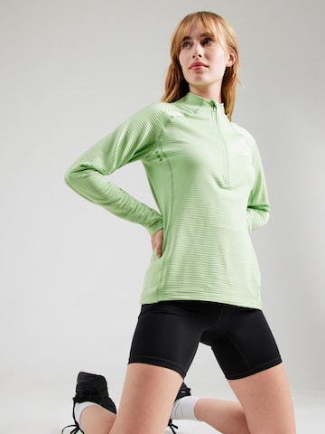T-shirt fonctionnel 4F en vert : devant