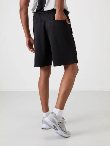 Regular Pantalon de sport Tommy Life en noir