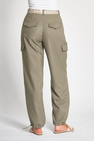 Zhrill Regular Cargo Pants in Green