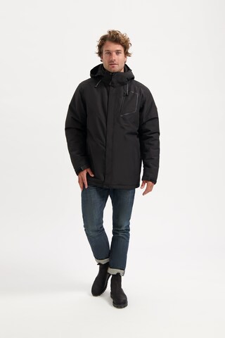 Travelin Winter Jacket 'Pontus' in Black