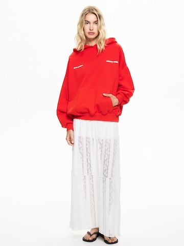 Felpa di Pull&Bear in rosso
