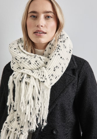 STREET ONE Scarf in White: front