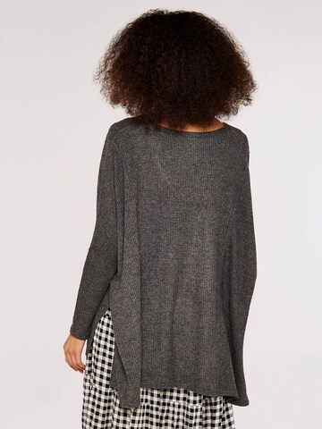 Pull-over oversize Apricot en gris