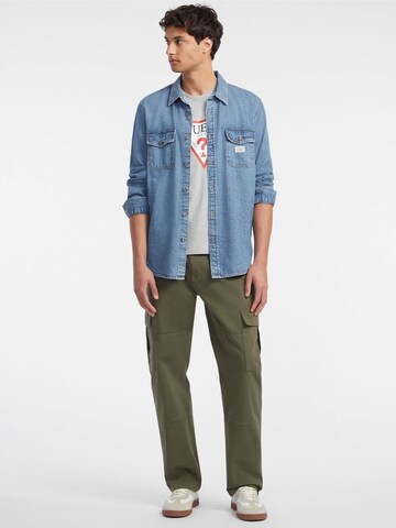 GUESS T-Shirt in Grau