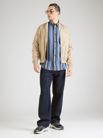 Carhartt WIP - Ajuste confortable Camisa 'S/S Jarrell' en azul