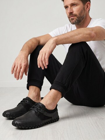 VENEZIA Schnürschuh‌‌‌‌‌ in Schwarz: Vorderseite