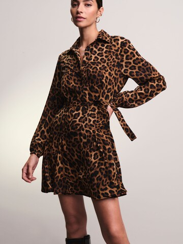 Next Blusekjole i brun