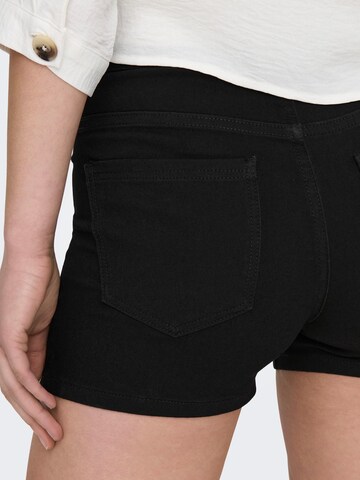 JDY Slimfit Shorts 'TULGA' in Schwarz