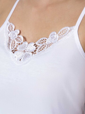 Maglietta intima di Yenita in bianco