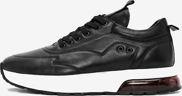 Baskets basses Derimod en noir : devant