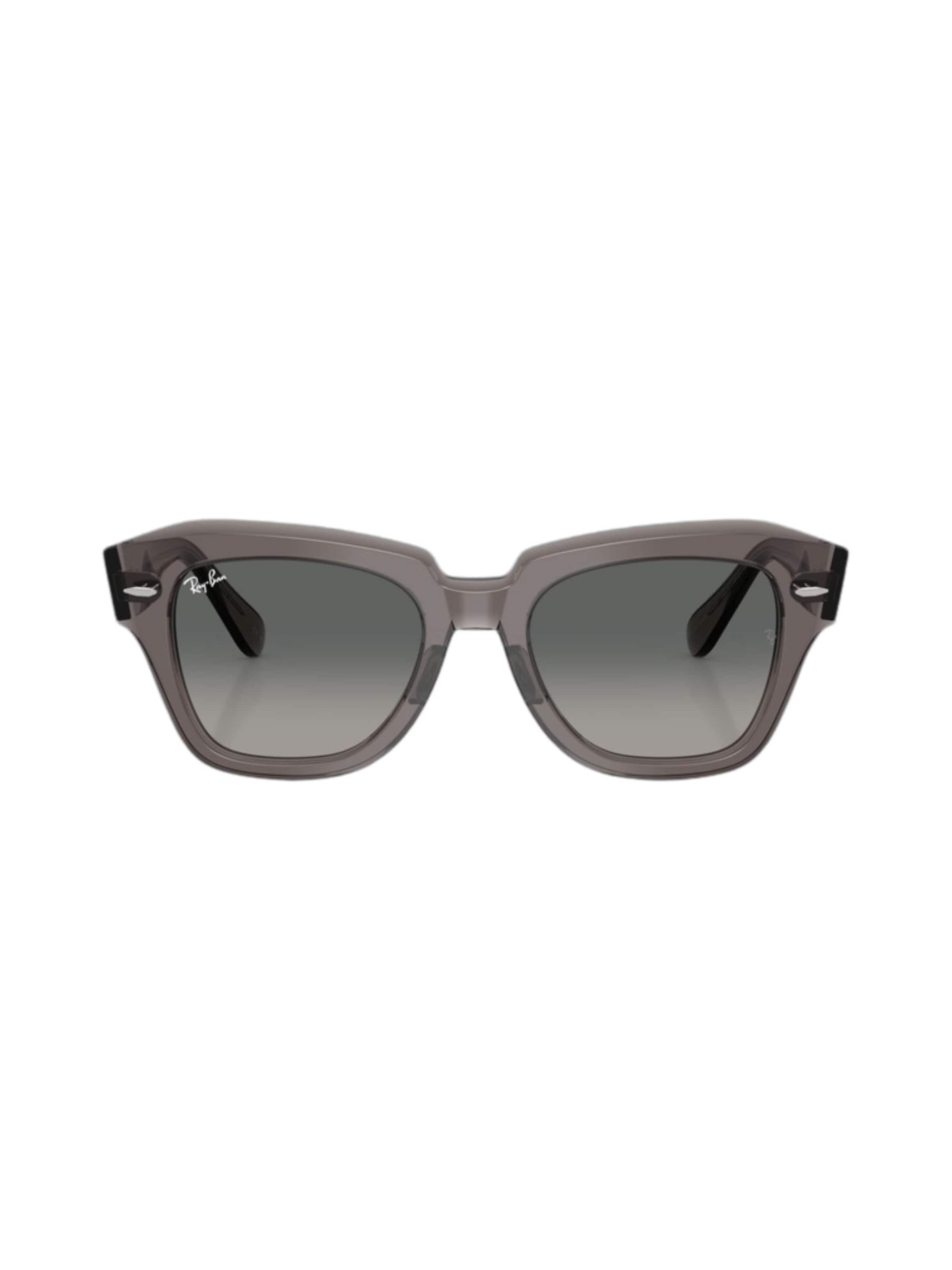 Ray-Ban Sunglasses in Grey: front