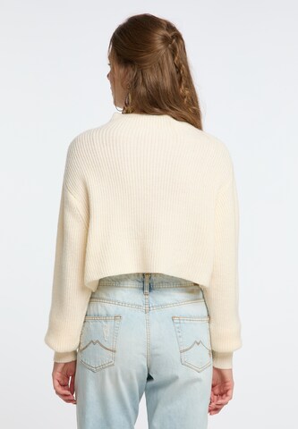 IZIA Sweater in Beige