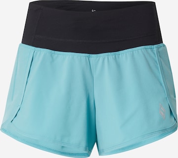 SKECHERS Regular Sportshorts in Blau: Vorderseite
