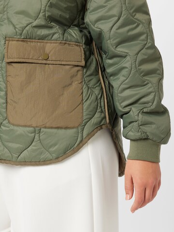 ONLY Carmakoma Between-Season Jacket in Green