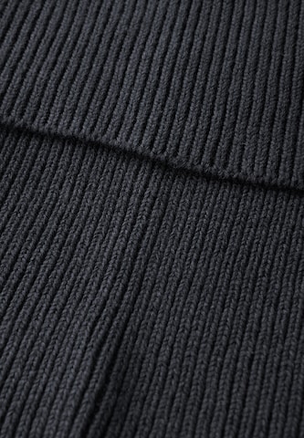 STREET ONE Tube Scarf in Black