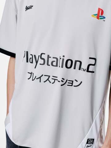 Pull&Bear T-shirt 'PLAYSTATION' i grå