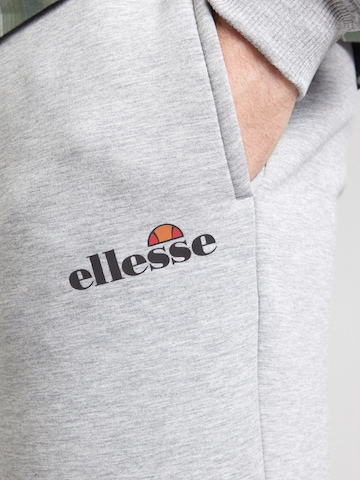 Tapered Pantaloni 'Sirtori' de la ELLESSE pe gri