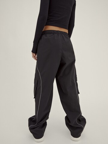 Loosefit Pantalon cargo 'Laia' millane en noir