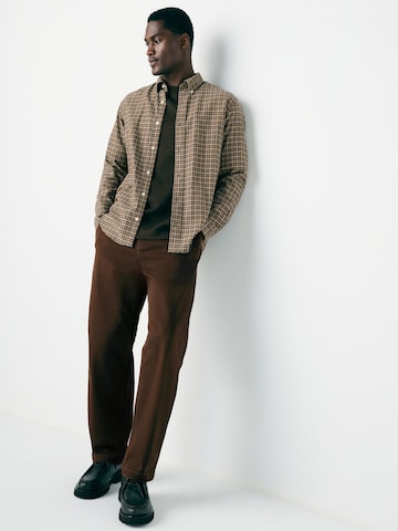 Next Regular Hose in Braun