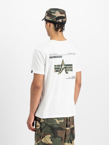 ALPHA INDUSTRIES T-shirt i vit