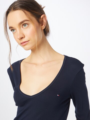 TOMMY HILFIGER Tričko – modrá