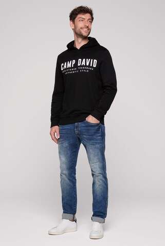 CAMP DAVID Sweatshirt i svart